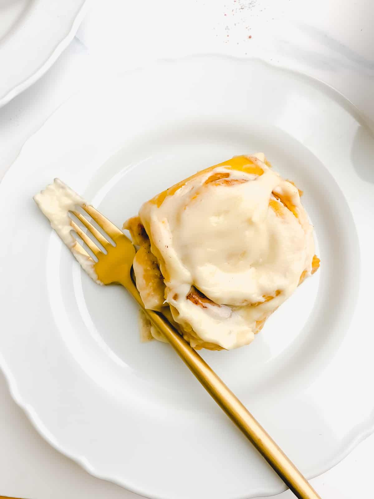 pumpkin spice cinnamon roll_6931